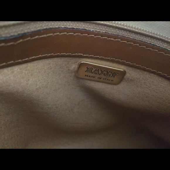 BALLY JACQUARD VINTAGE SWISS Frm ITALY JACQUARD COATED LEATHER Crossbody RARE - Picture 5 of 7